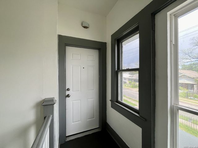 506 W Drexel Ave Apt 3, San Antonio, TX 78210