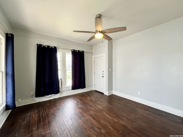 506 W Drexel Ave Apt 3, San Antonio, TX 78210