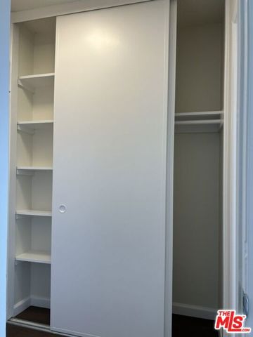 346 S Van Ness Avenue 10, Los Angeles, CA 90020