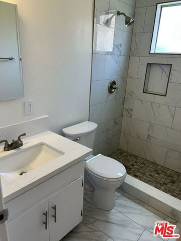 346 S Van Ness Avenue 10, Los Angeles, CA 90020