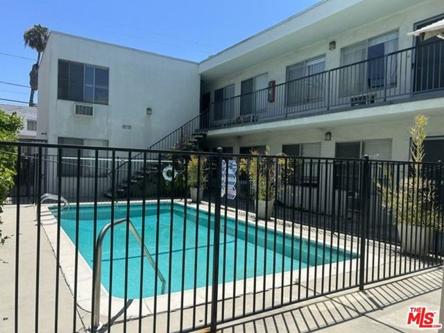 346 S Van Ness Avenue 10, Los Angeles, CA 90020
