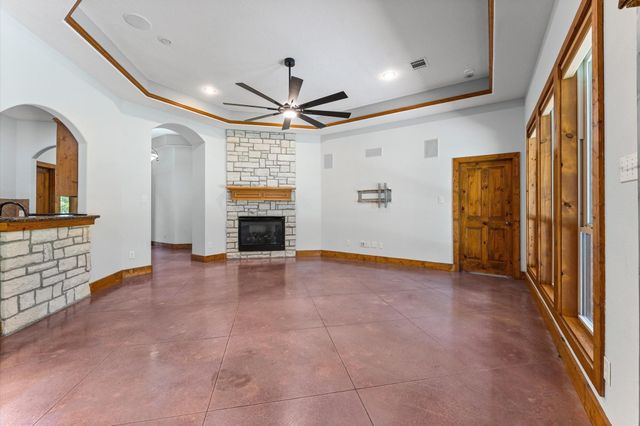 16711 Mustang Trail Drive, Magnolia, TX 77355