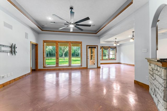 16711 Mustang Trail Drive, Magnolia, TX 77355