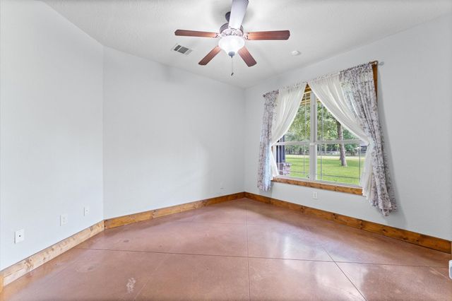 16711 Mustang Trail Drive, Magnolia, TX 77355