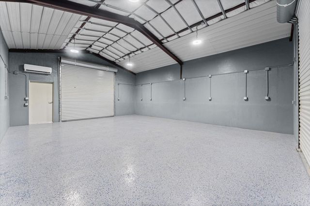 16711 Mustang Trail Drive, Magnolia, TX 77355