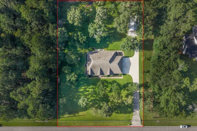 16711 Mustang Trail Drive, Magnolia, TX 77355