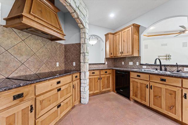 16711 Mustang Trail Drive, Magnolia, TX 77355
