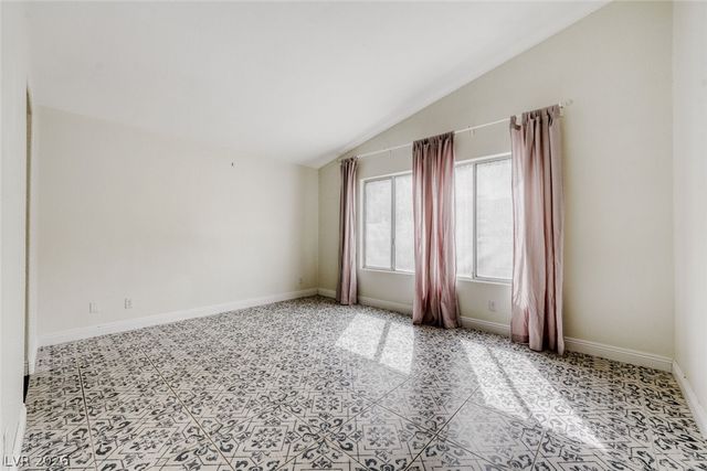 8533 Sierra Cima Lane, Las Vegas, NV 89128