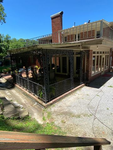 1205 Yorkshire, Helena, AR 72342