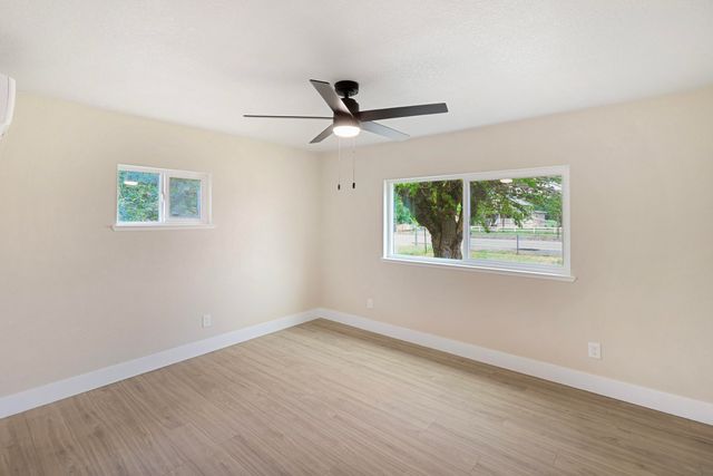 2460 S Balls Ferry Road, Anderson, CA 96007