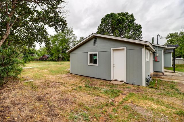 2460 S Balls Ferry Road, Anderson, CA 96007