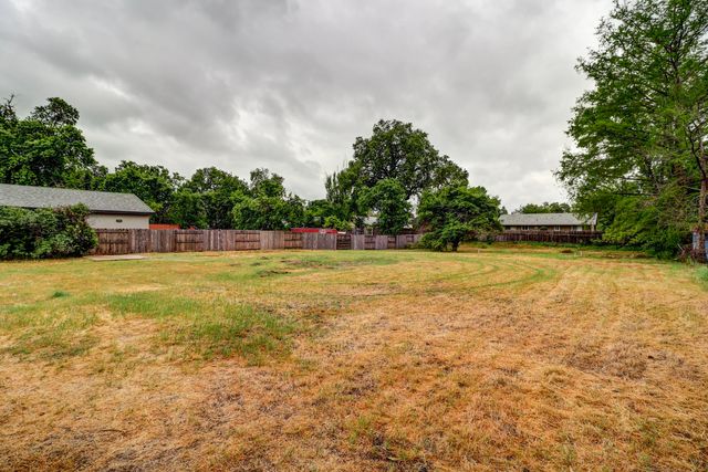 2460 S Balls Ferry Road, Anderson, CA 96007