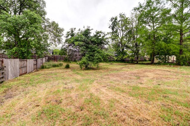 2460 S Balls Ferry Road, Anderson, CA 96007