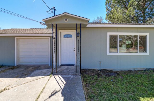 2460 S Balls Ferry Road, Anderson, CA 96007