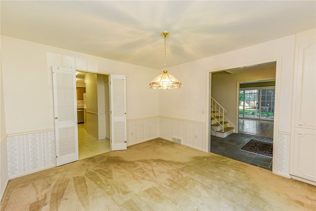 1216 Gerrads Cross, Webster, NY 14580