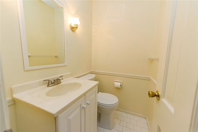1216 Gerrads Cross, Webster, NY 14580