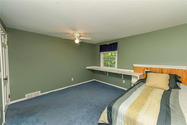 1216 Gerrads Cross, Webster, NY 14580
