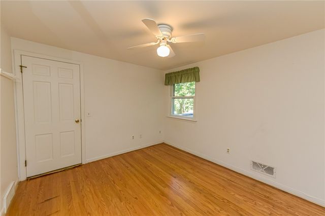 1216 Gerrads Cross, Webster, NY 14580
