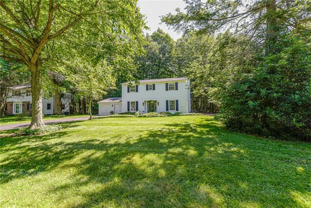 1216 Gerrads Cross, Webster, NY 14580