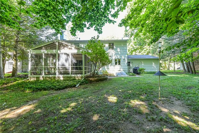 1216 Gerrads Cross, Webster, NY 14580