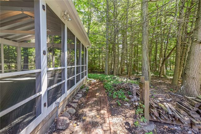 1216 Gerrads Cross, Webster, NY 14580