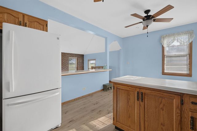 7950 W Eagle Lake Road, Peotone, IL 60468