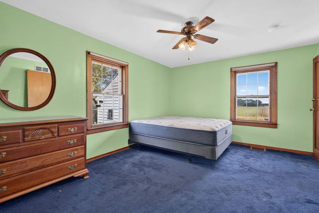 7950 W Eagle Lake Road, Peotone, IL 60468