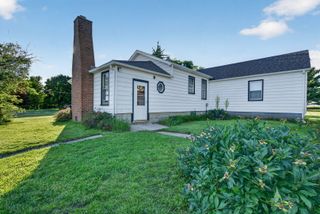 7950 W Eagle Lake Road, Peotone, IL 60468