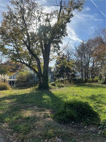2332 Oakley Avenue W, Kansas City, MO 64127