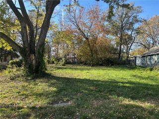 2332 Oakley Avenue W, Kansas City, MO 64127