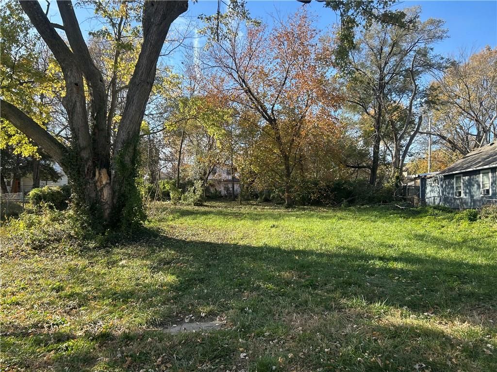 2332 Oakley Avenue W, Kansas City, MO 64127