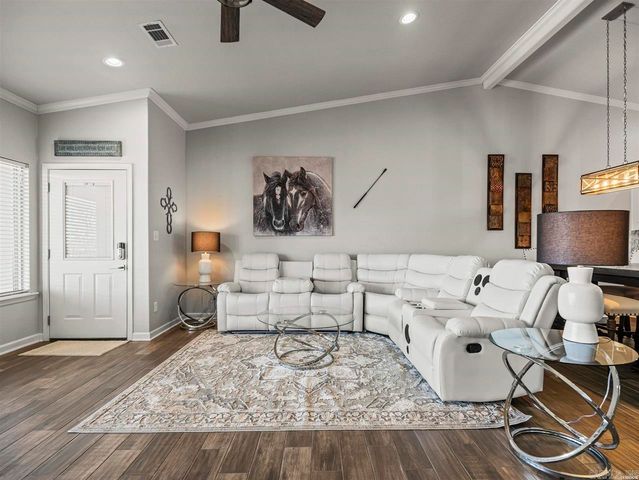 225 Lookout Pt Apt C3, Hot Springs, AR 71913