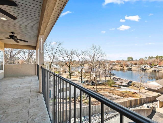 225 Lookout Pt Apt C3, Hot Springs, AR 71913