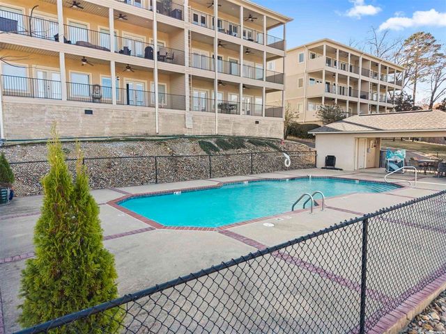 225 Lookout Pt Apt C3, Hot Springs, AR 71913
