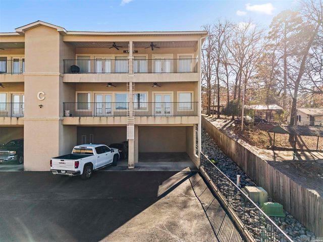 225 Lookout Pt Apt C3, Hot Springs, AR 71913