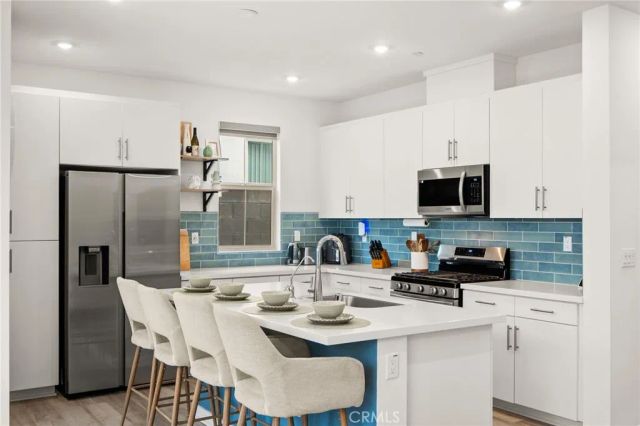 16022 Sunny Court, Fontana, CA 92336