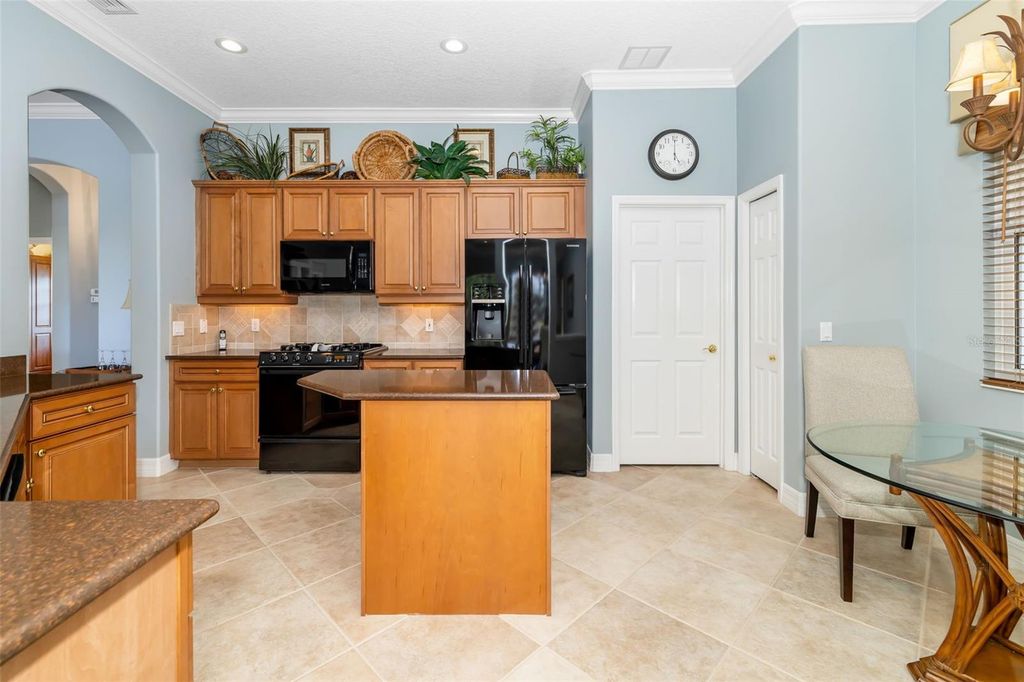Image 20 of property listing at 9811 PORTSIDE TERRACE, Bradenton, FL 34212