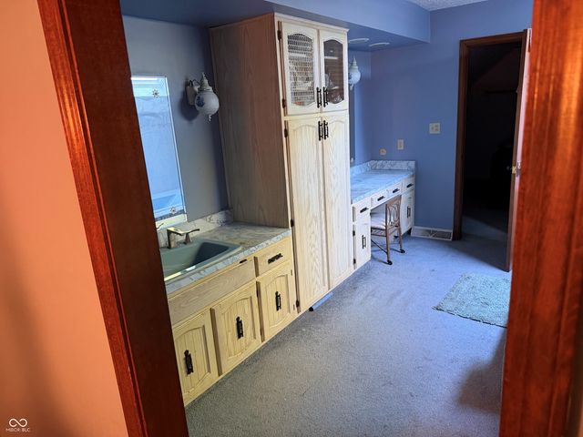 5225 Lava Lane, Indianapolis, IN 46237