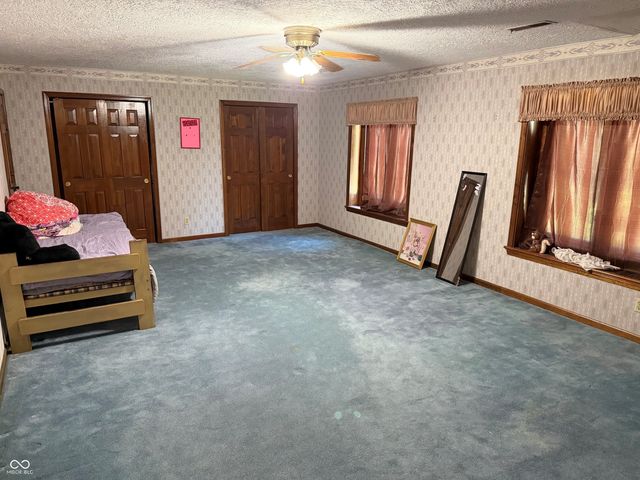 5225 Lava Lane, Indianapolis, IN 46237