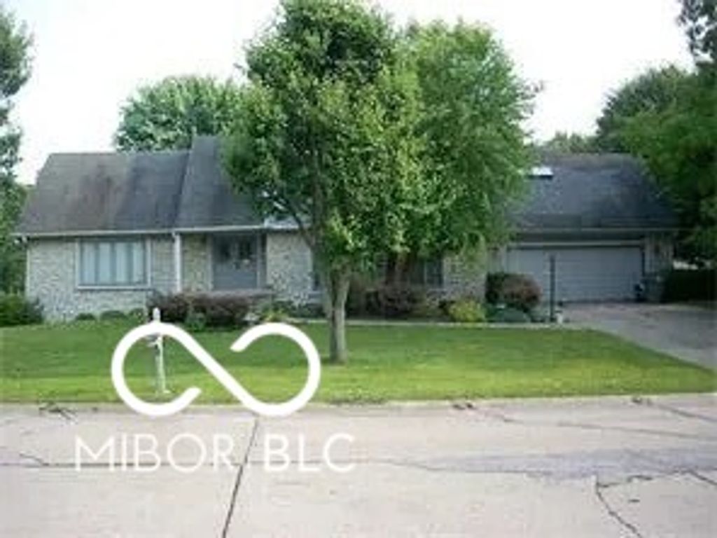 5225 Lava Lane, Indianapolis, IN 46237