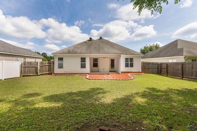 202 Sunnymeade Drive, Warner Robins, GA 31093