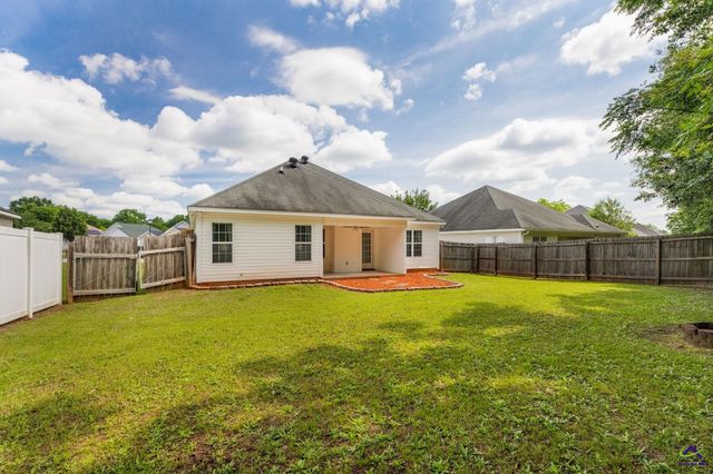 202 Sunnymeade Drive, Warner Robins, GA 31093