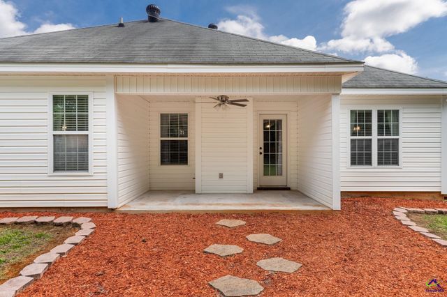 202 Sunnymeade Drive, Warner Robins, GA 31093