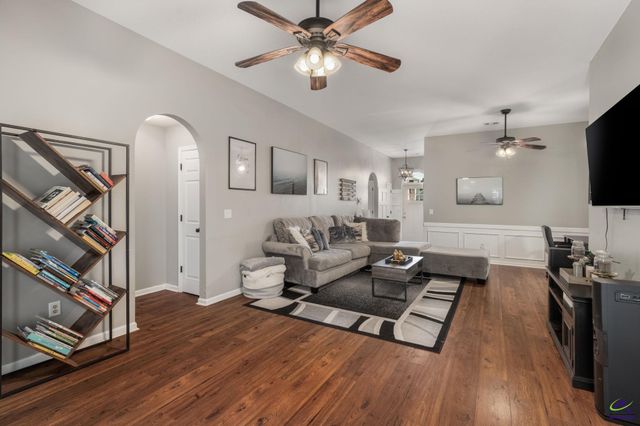 202 Sunnymeade Drive, Warner Robins, GA 31093