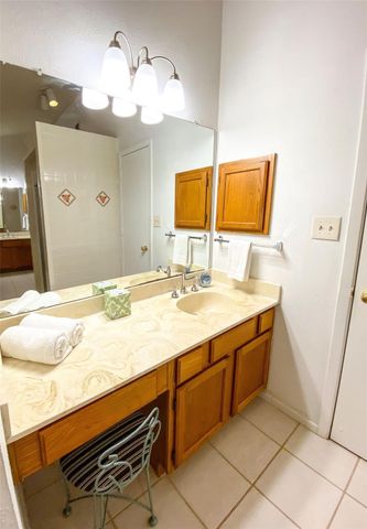 4250 Claremont Drive, Grand Prairie, TX 75052