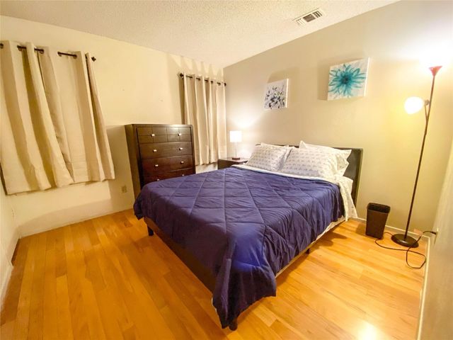 4250 Claremont Drive, Grand Prairie, TX 75052