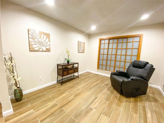 4250 Claremont Drive, Grand Prairie, TX 75052