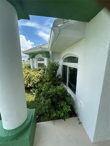 29 FAIRWAY ROAD, Rotonda West, FL 33947