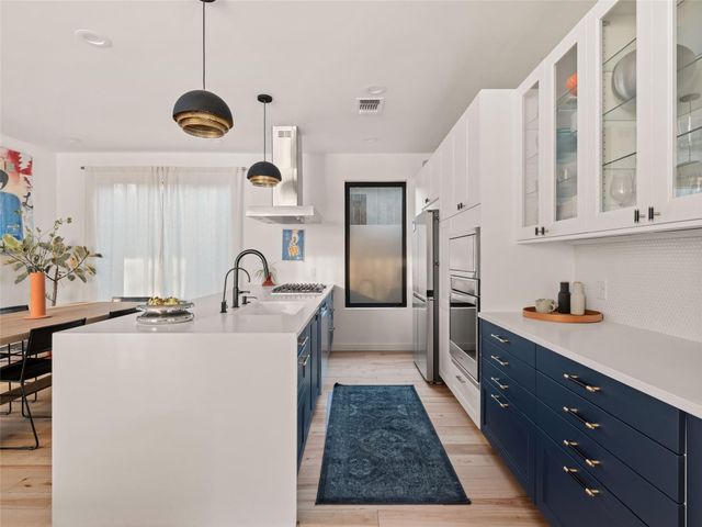 1200 Greenwood Ave, Austin, TX 78721