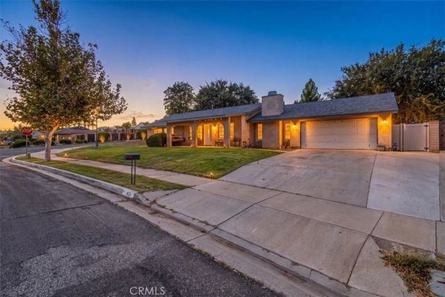 1423 W Hoffer, Banning, CA 92220